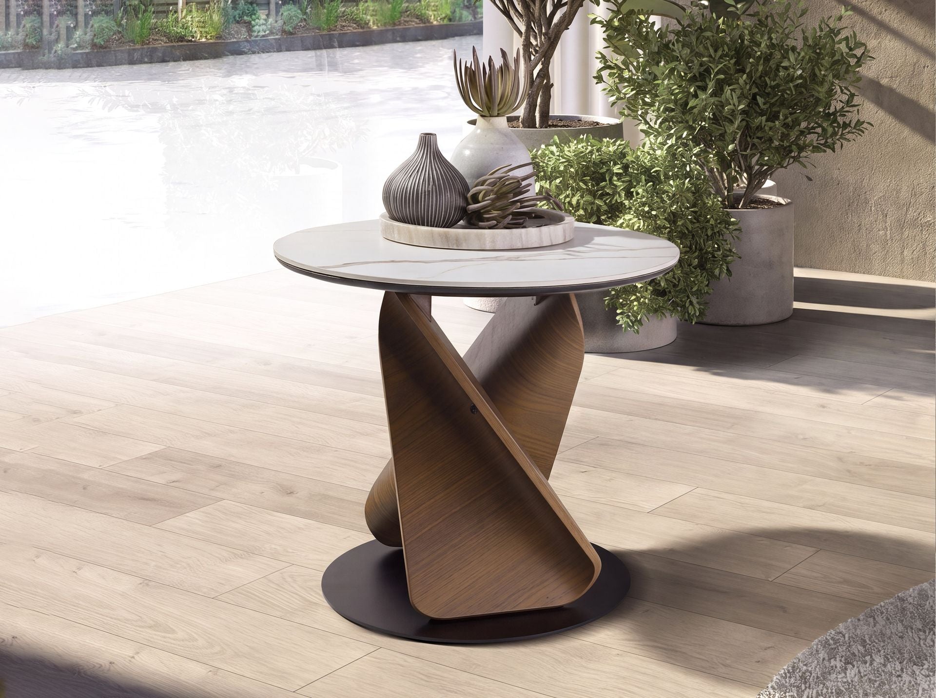 Round side table in porcelain stoneware, walnut and black steel