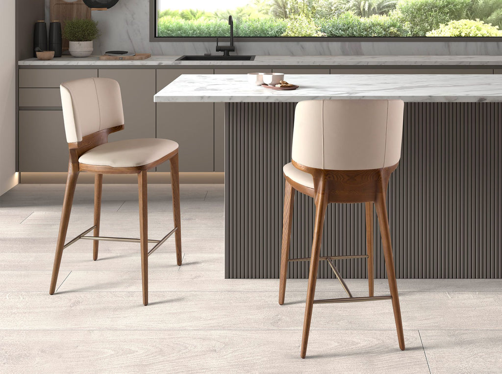 Sgabello in similpelle color crema
