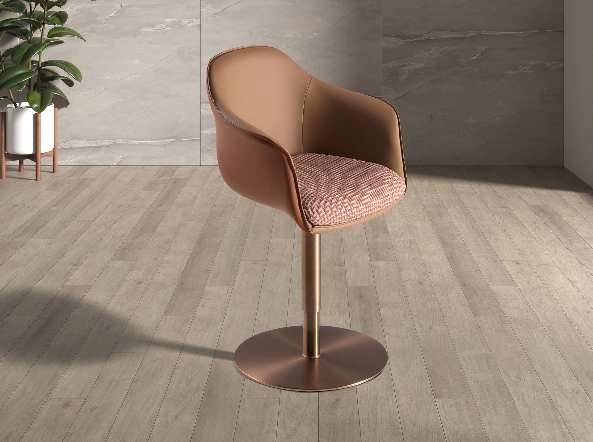 Sedia girevole in tessuto marrone terracotta e beige e similpelle marrone