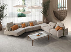 Divano modulare con chaise longue a sinistra e funzione relax in tessuto color sabbia