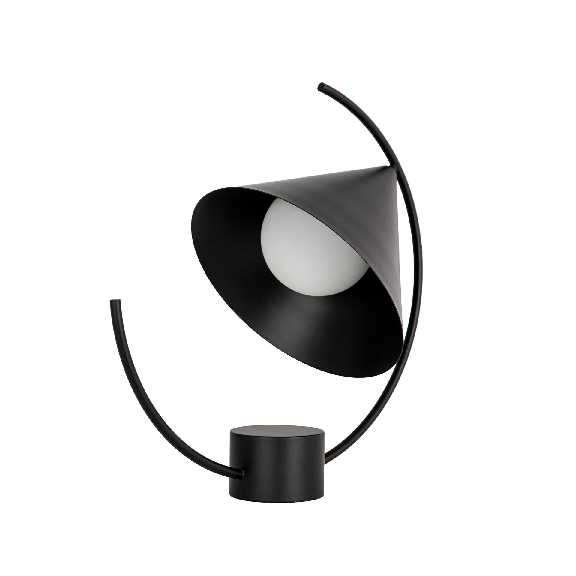Black steel table lamp
